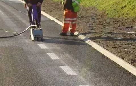 High-pressure water cleaning of road markings: A new, efficient, and eco-friendly choice for road maintenance